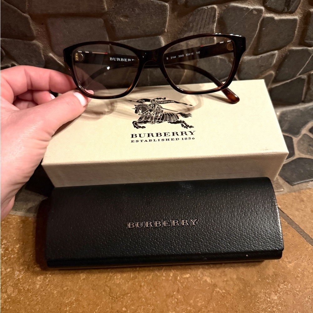 Burberry Brown Tortoiseshell Cat-Eye Glasses